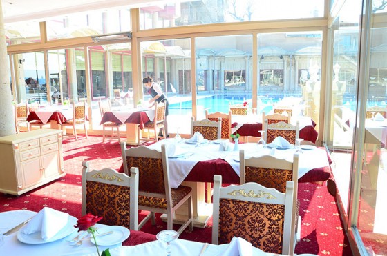 1-sozbir-royal-hotel-iftar-ramazan-yemek-mekan-uskudar-istanbul-harbiyiyorum