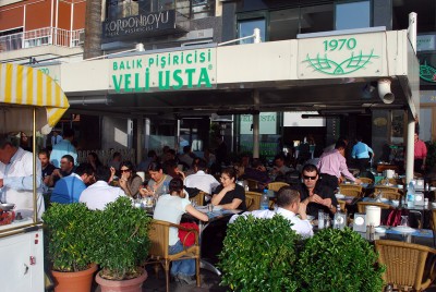 Balık Pişiricisi Veli Usta - 1. Kordon / Alsancak Balık Pişiricisi Veli Usta - 1. Kordon / Alsancak