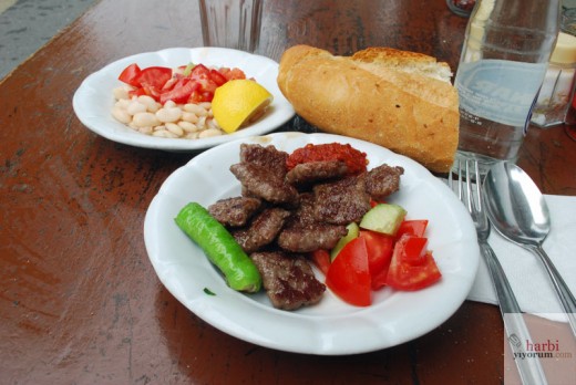 kofte-piyaz-kofteci-arnavut-balat-02