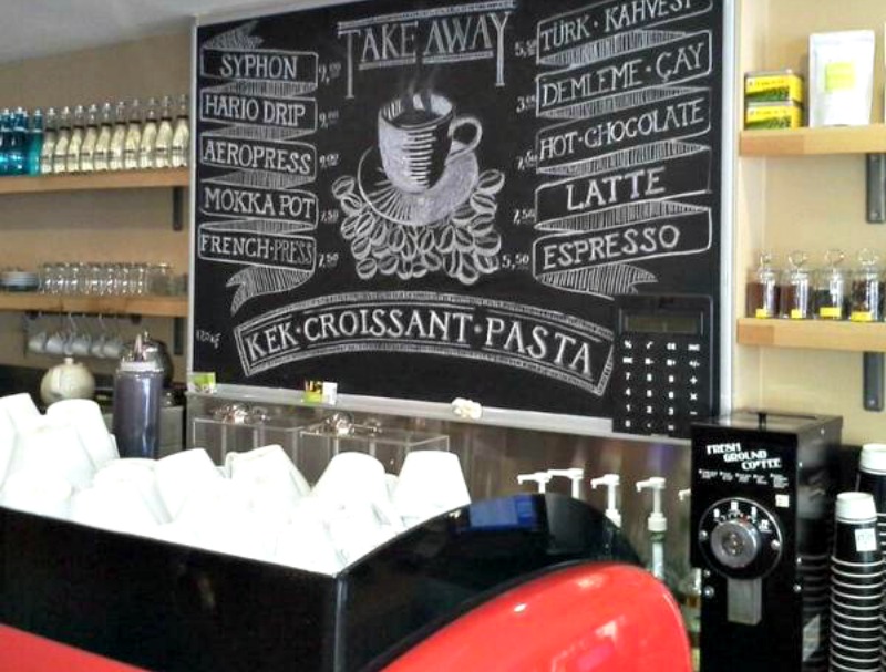 İstanbul’daki Tüm Üçüncü Dalga Kahveciler Tam 21 Mekan Harbi Yiyorum