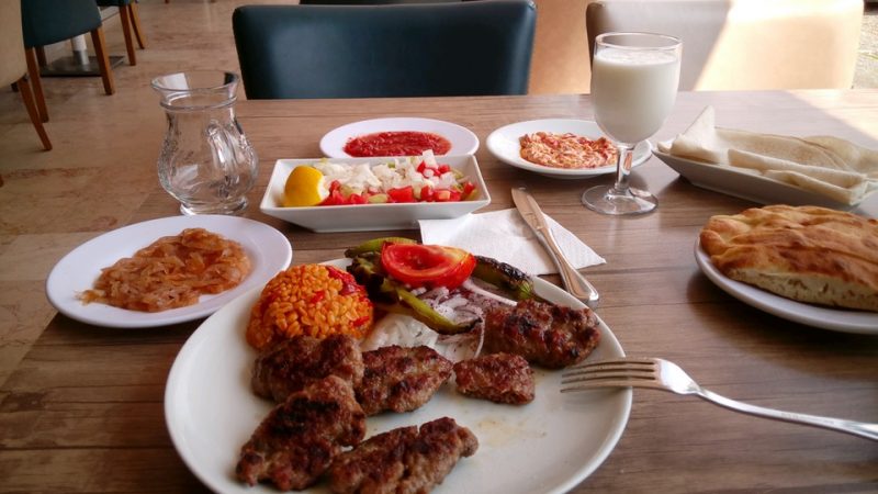 Kocaeli Köfte — Harbiyiyorum köfte rehberi