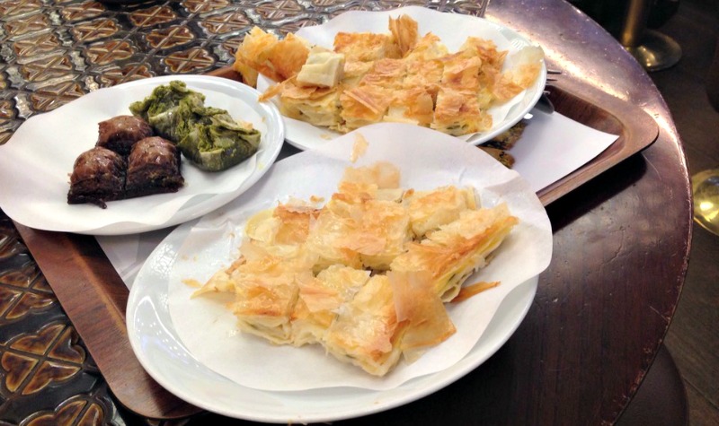 Karaköy Güllüoğlu, Beyoğlu – Su böreği