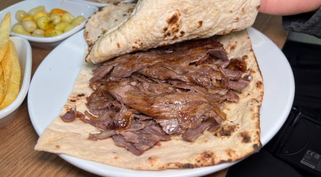 İstiklal Caddesi’nde Gerçek Ankara Döneri Arayanlara Net Adres