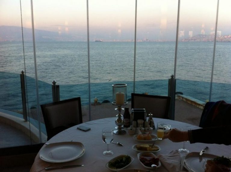 İzmir'in En İyi 7 Restoranı Harbi Yiyorum