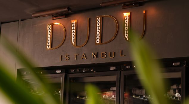 Dudu İstanbul: Beyoğlu’nda Eşsiz Manzara ve Lezzet Deneyimi