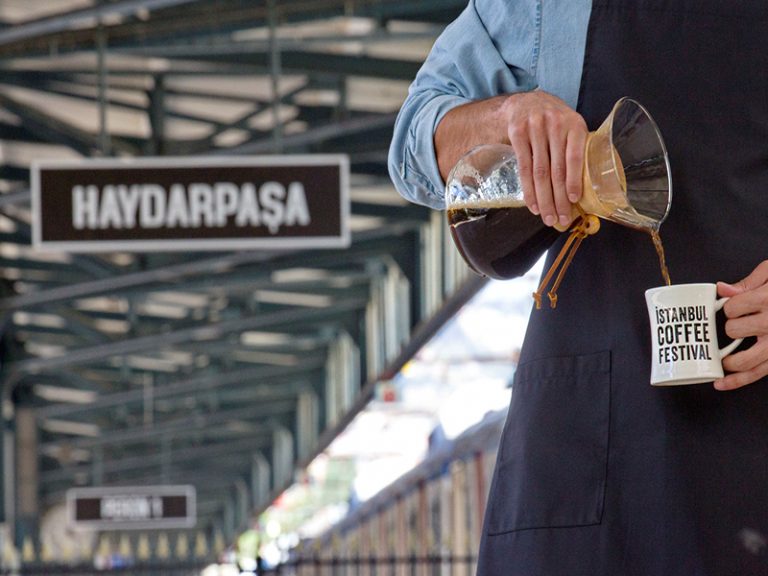 Merak Edenler İçin 2. İstanbul Kahve Festivali Harbi Yiyorum