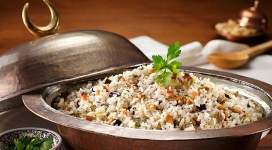 osmanlı mutfağından patlıcanlı pilav tarifi