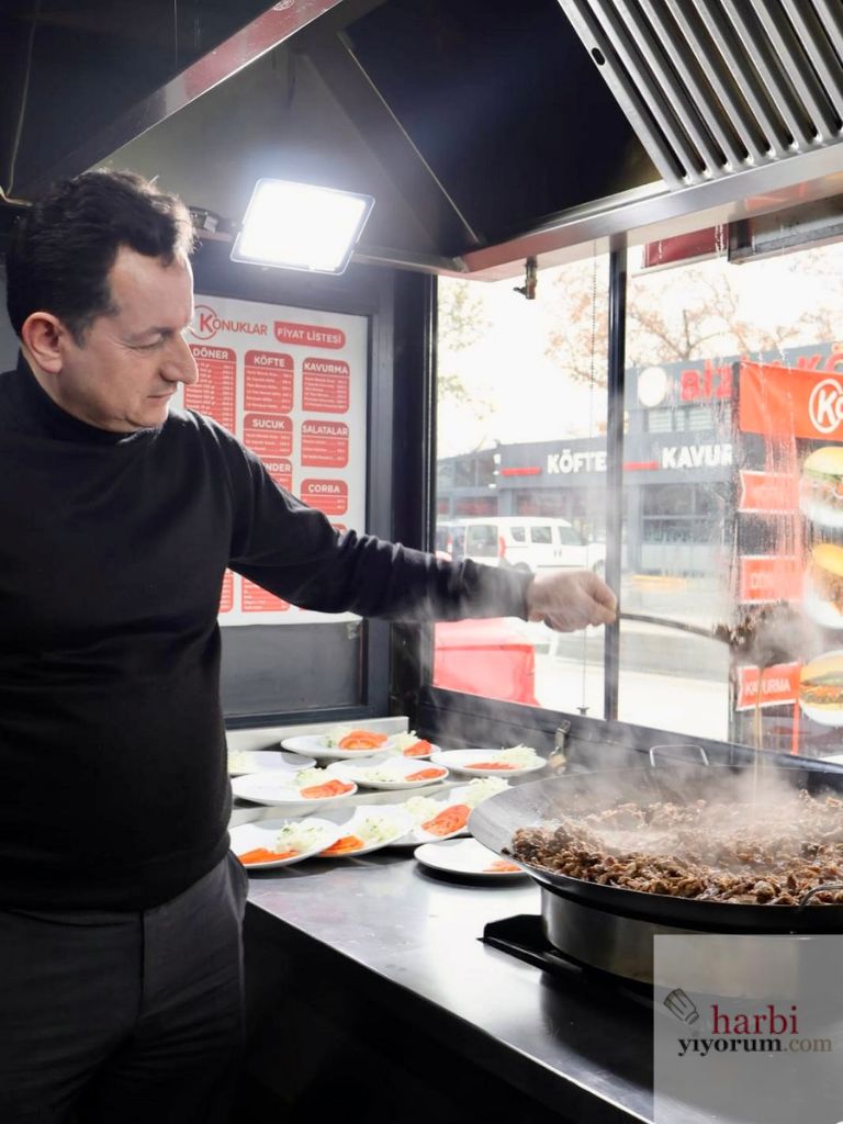 Ankara Konuklar Ankara n n Lezzet Dura nda Et D ner Ve Kavurma 